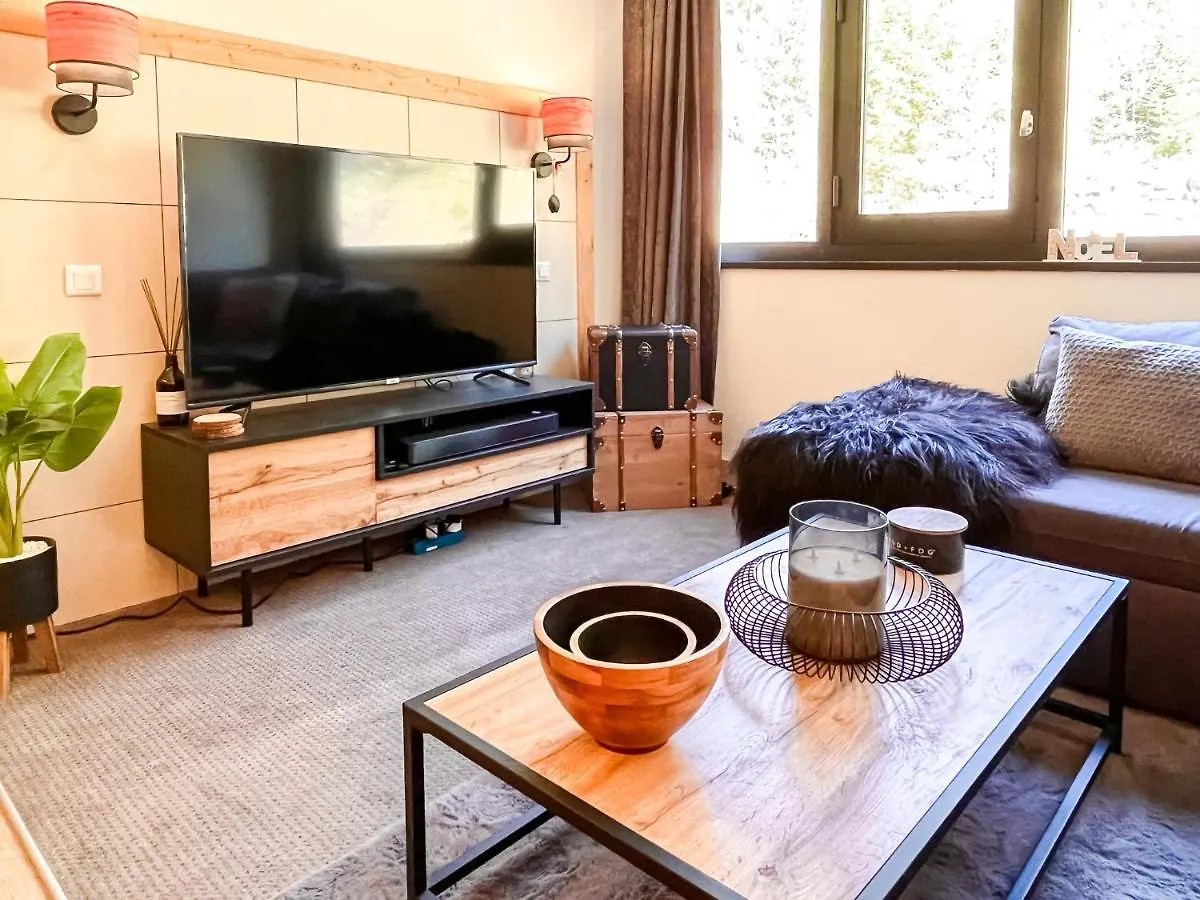 Apartment Large 2-Bedroom Apartment, Centre Of Flaine Foret France