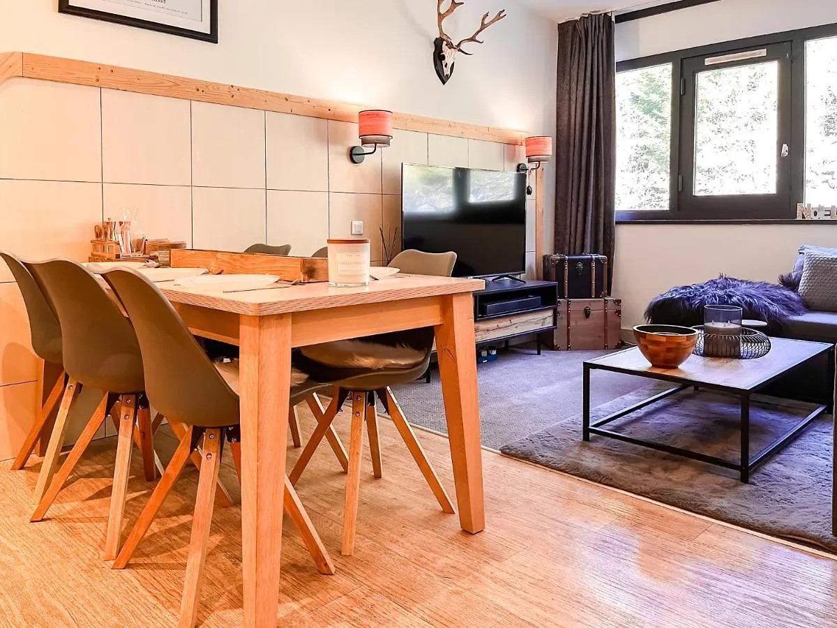 Apartment Large 2-Bedroom Apartment, Centre Of Flaine Foret France