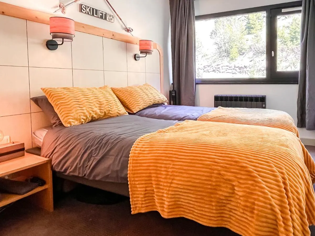 Apartment Large 2-Bedroom Apartment, Centre Of Flaine Foret