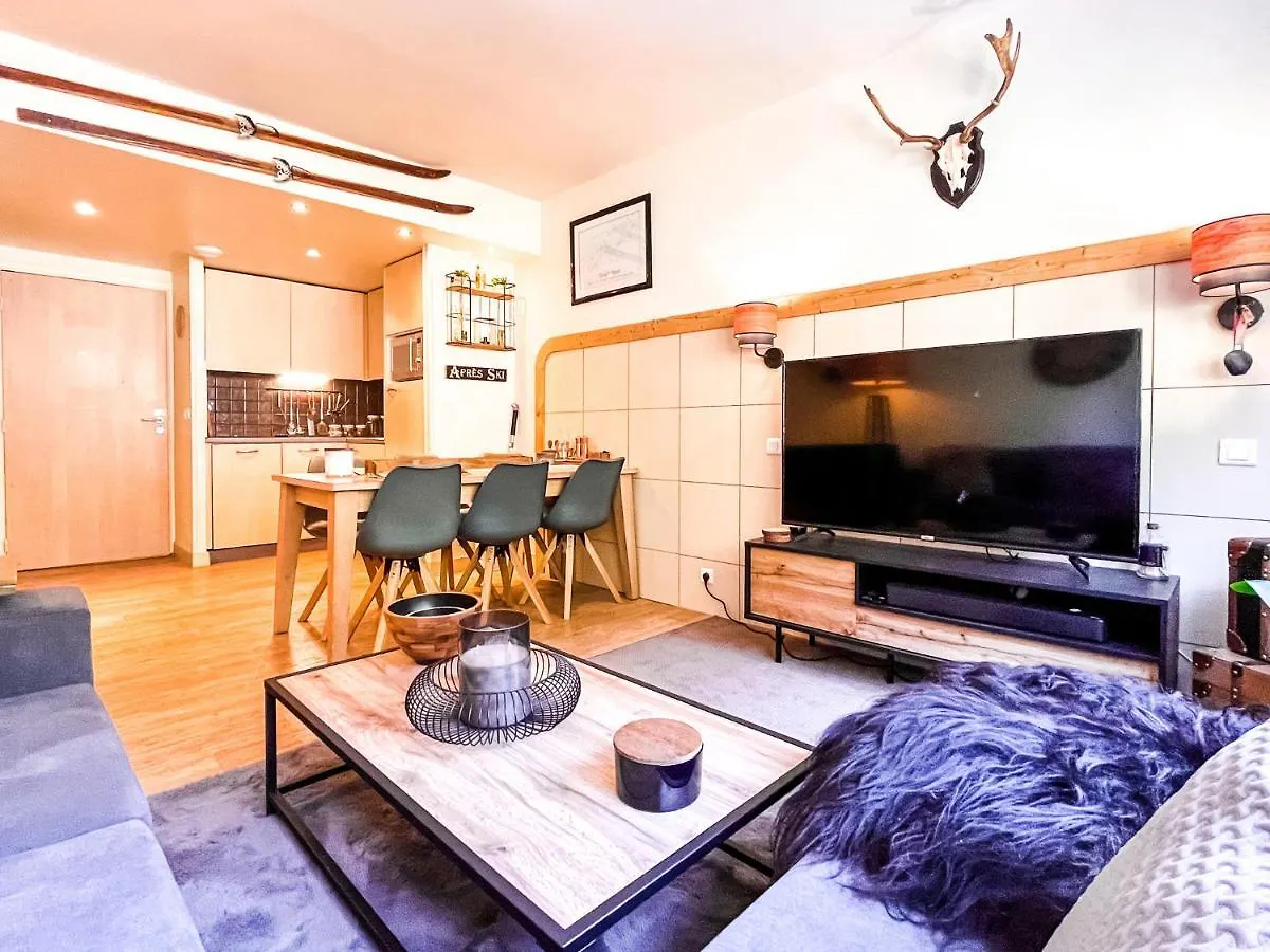 Large 2-Bedroom Apartment, Centre Of Flaine Foret 0*,